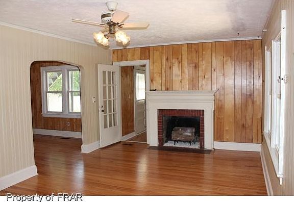 3rd image of 438 Rollingwood Cir