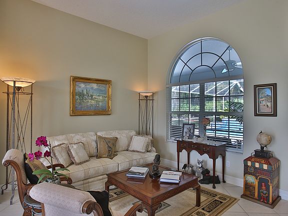 4th image of 118 Bay Lake Dr