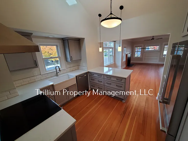 1411 SE 49th Ave — Photo 14