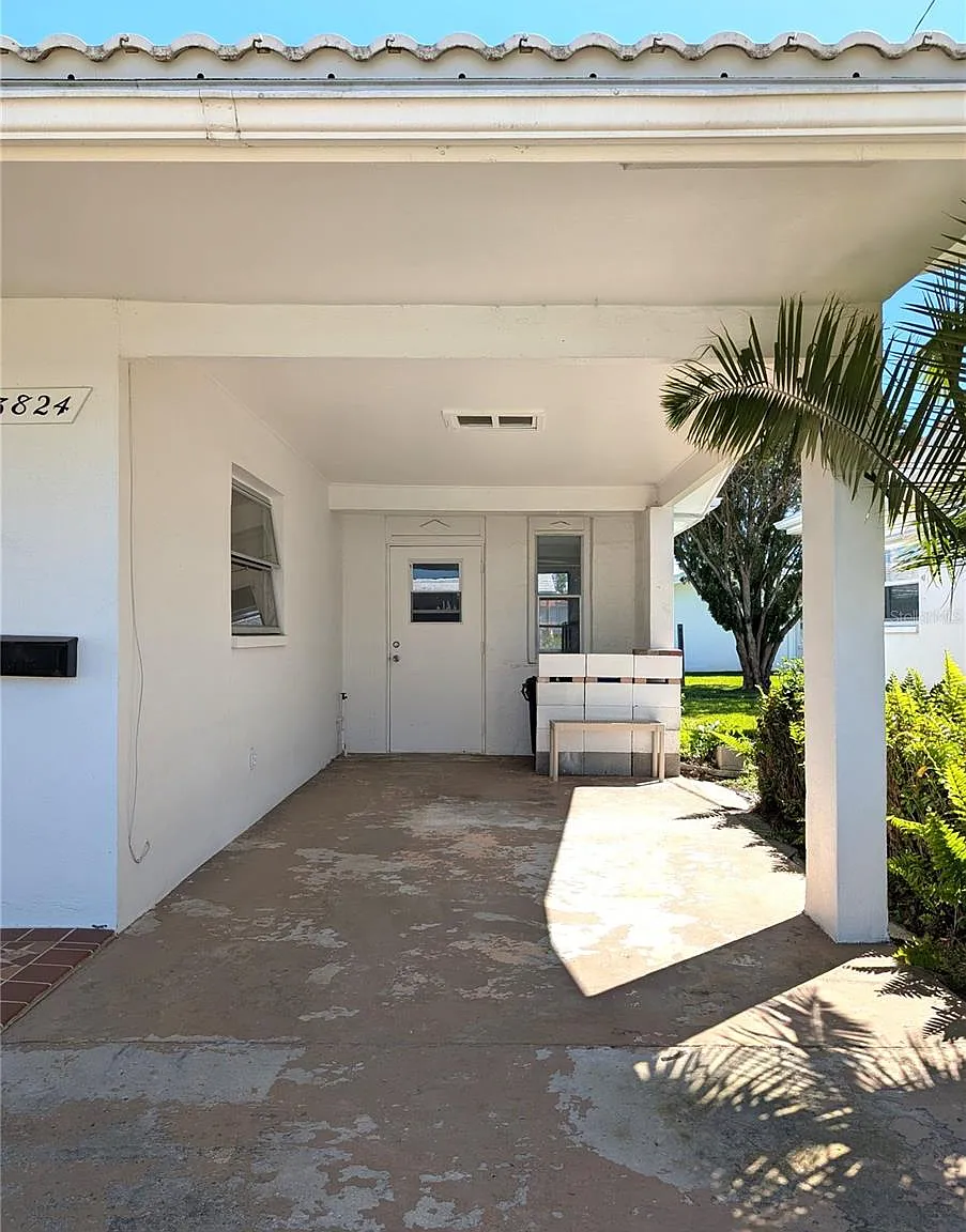 2 bed, 1225 sqft, $2,000 — Photo 2