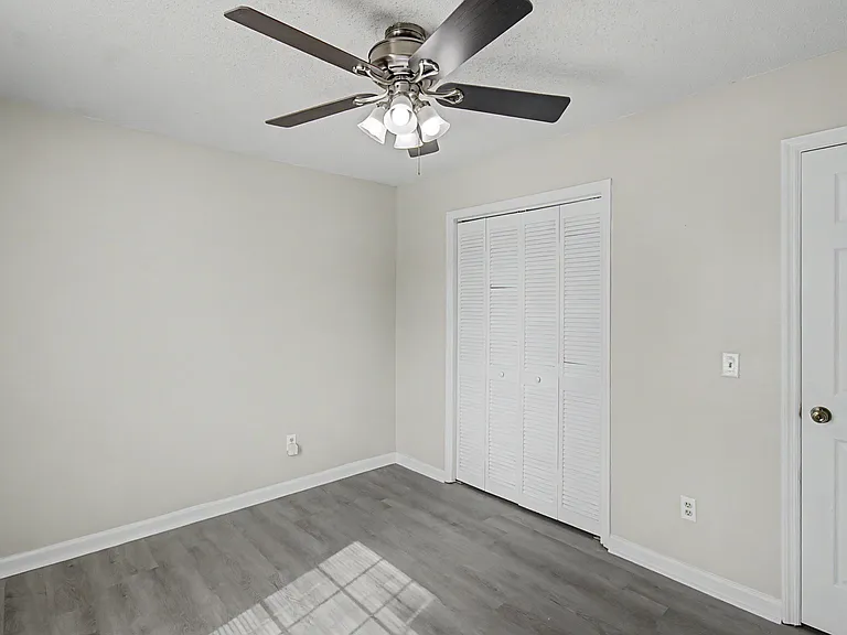1651 Latham Ct — Photo 19