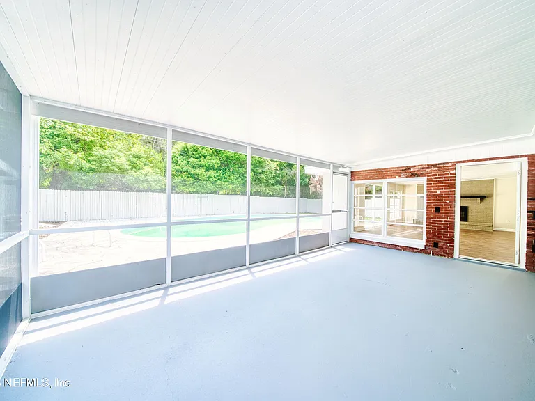 2517 Palm Ave — Photo 21