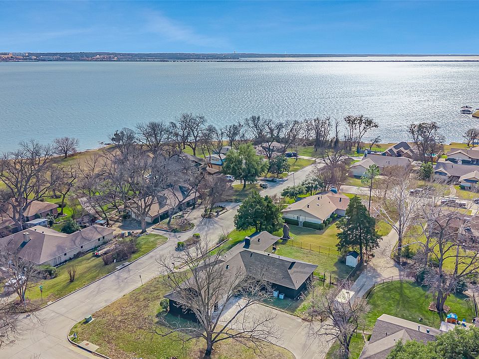 1st image of 109 Pecan Dr