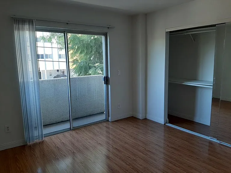 Edgemont Apartments — Photo 21