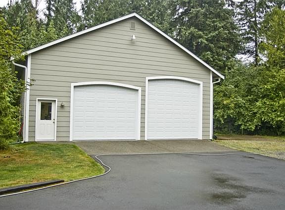 5th image of 4140 104th Ave SW