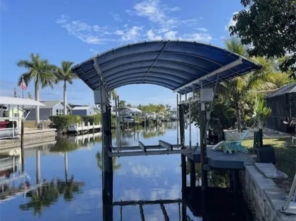 3348 6th Ave, Saint James City, FL 33956