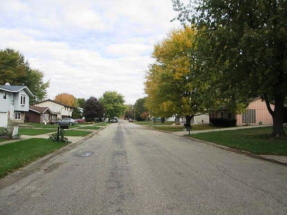 4th image of 613 Greencastle Dr