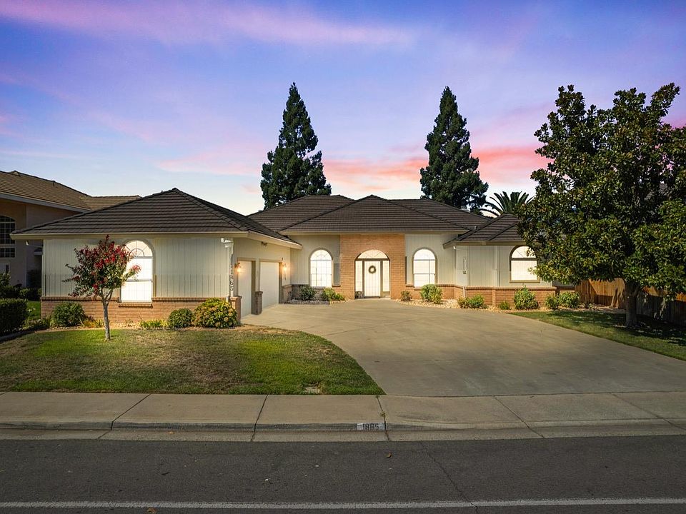 1st image of 1865 Bradley Estates Dr
