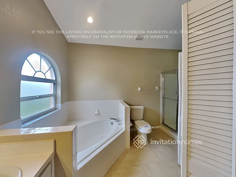 7925 Kaitlin Cir — Photo 13