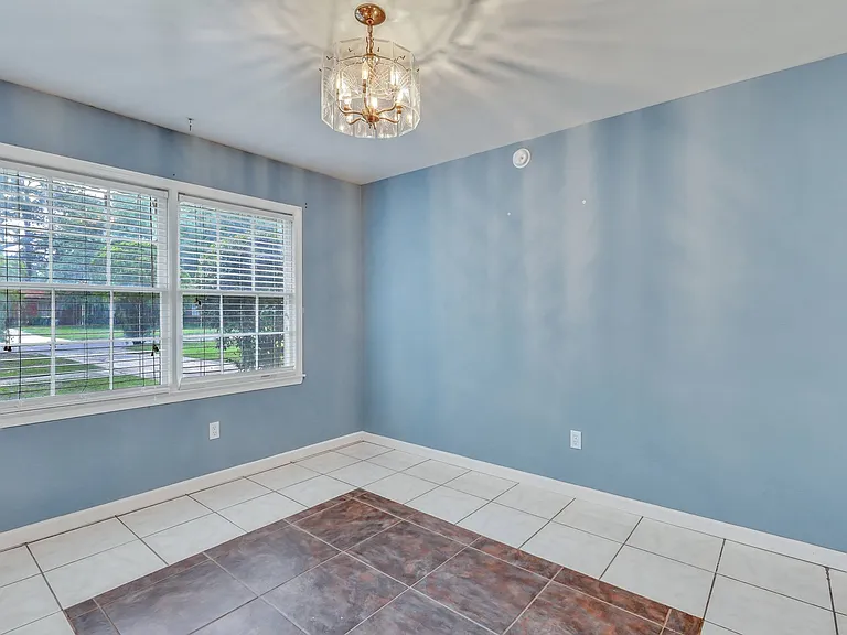12473 Northwood Rd — Photo 10