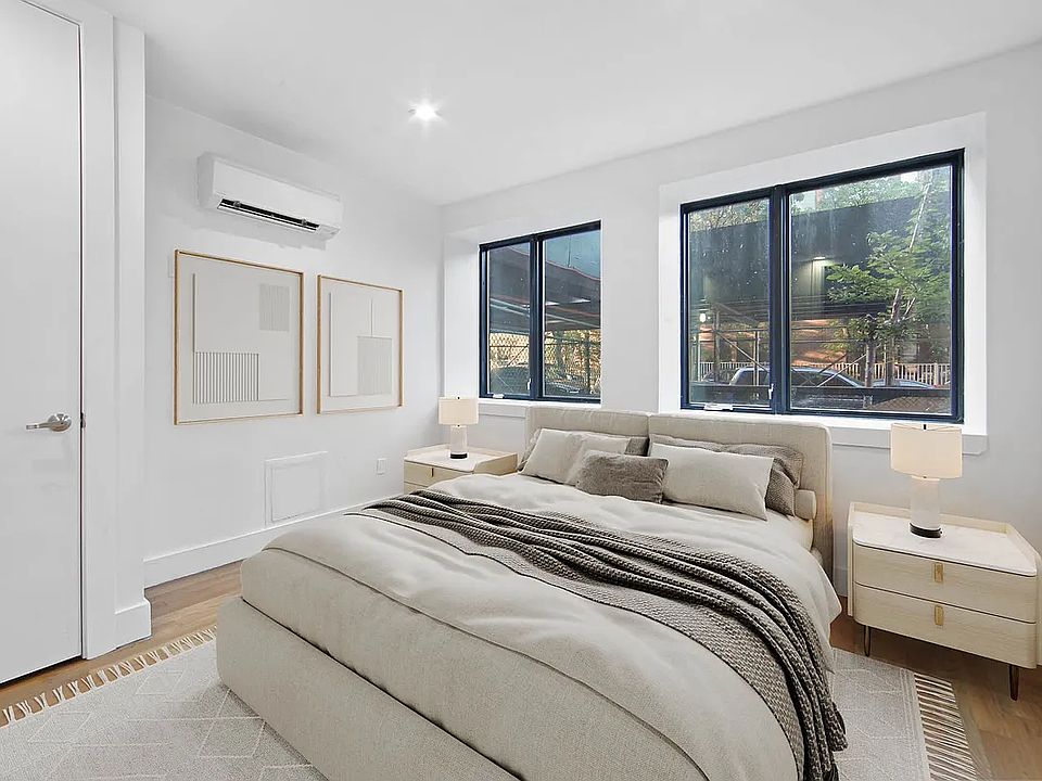 1st image of 562 Park Pl #4A