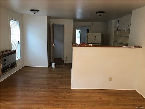 3rd image of 632 Garden Ave