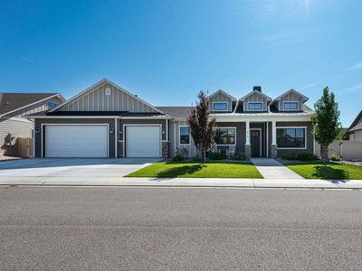 814 Red Apple Rd, Grand Junction, CO, 81505