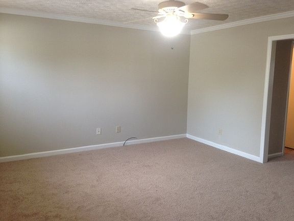 4th image of 2681 Parkside Way
