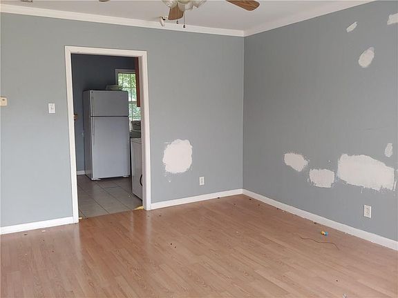 5th image of 2269-71 Humanity St