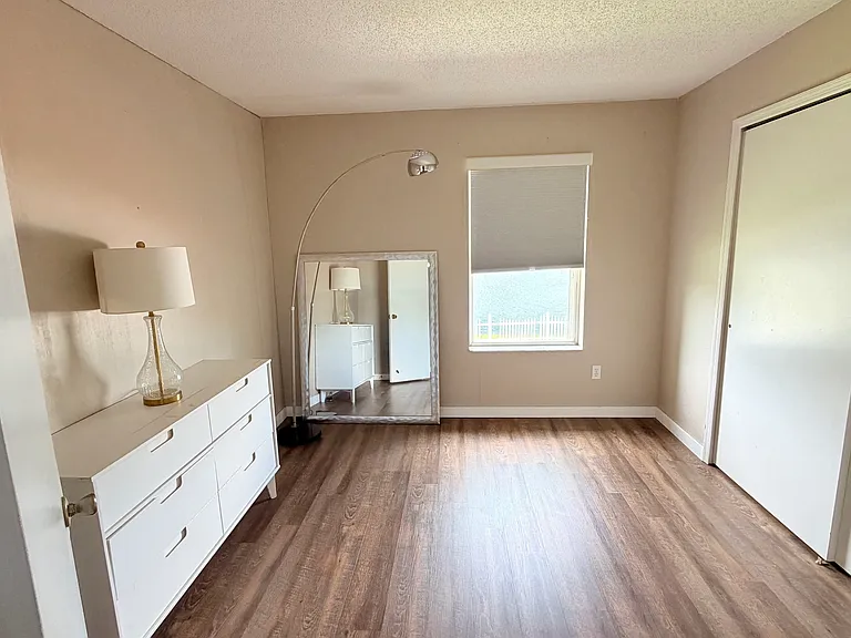 3113 Fairfield Dr — Photo 6