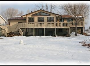 8517 Green Haven Dr N, Brooklyn Park, MN 55445