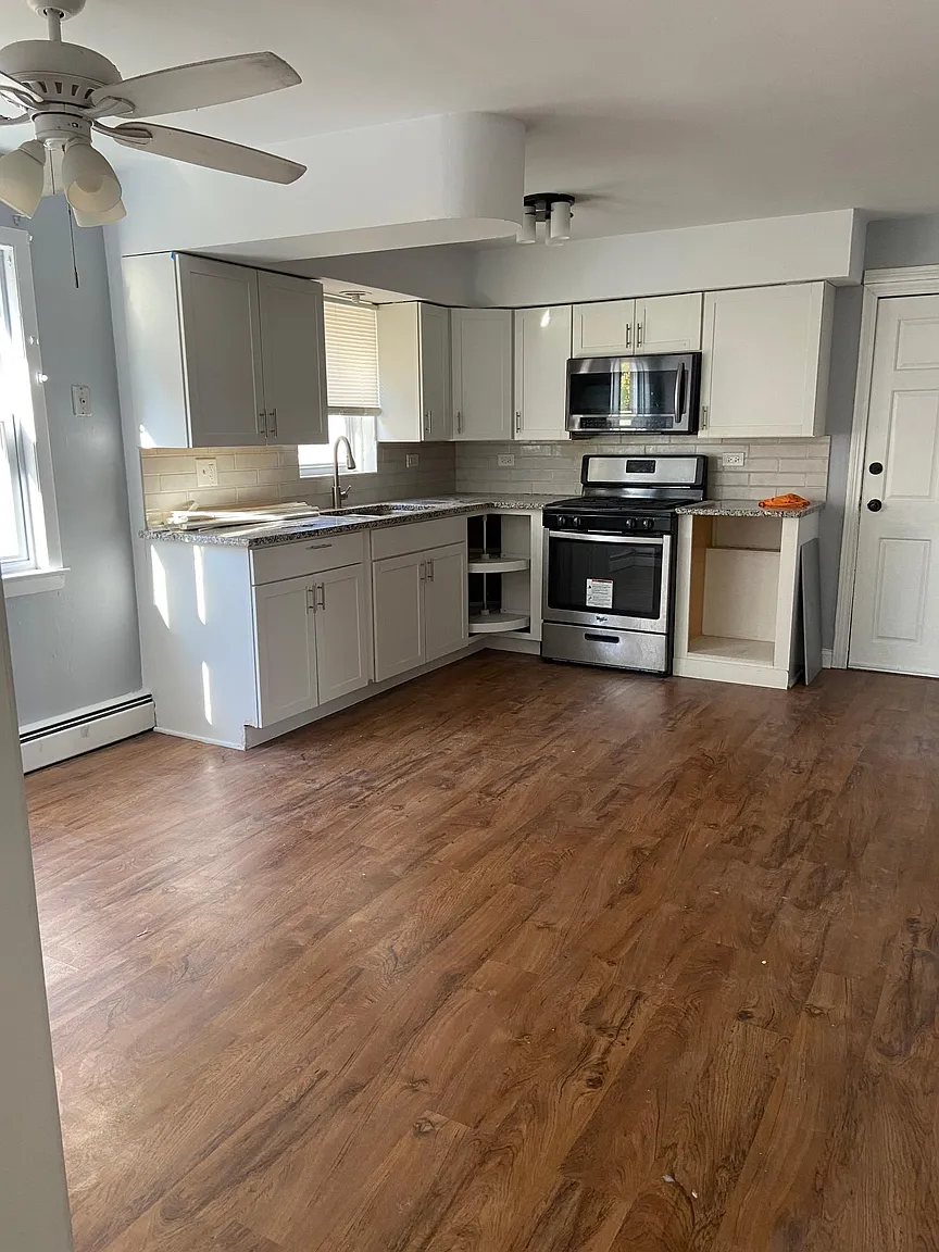 3520 W 59th St #1 photo 1