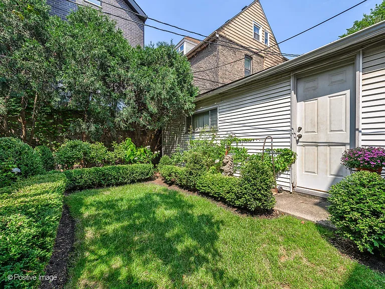 1222 W Lill Ave — Photo 26