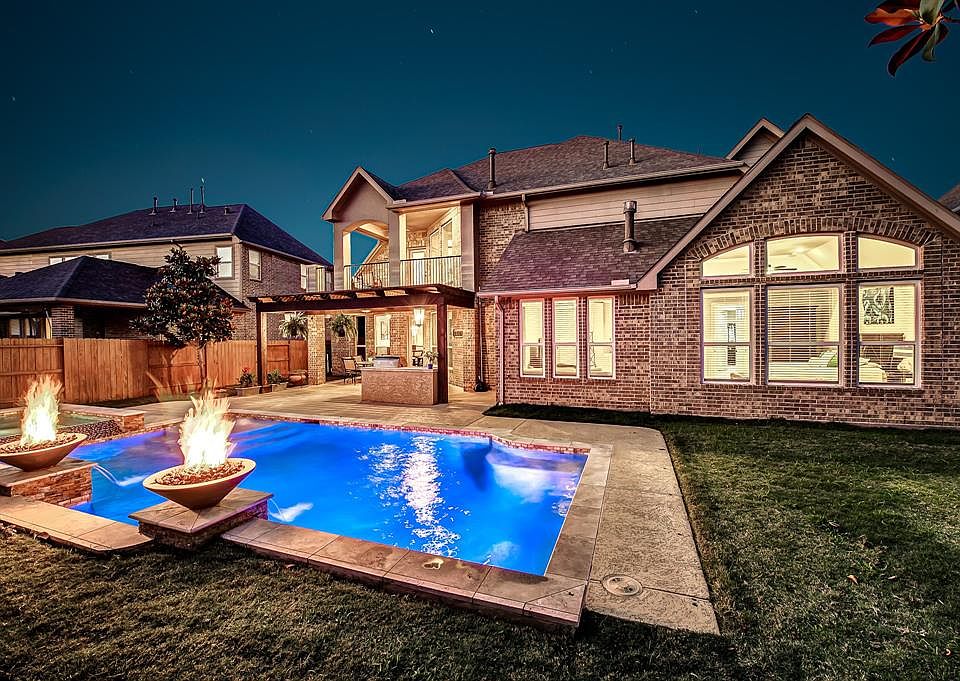 1st image of 26707 Cedardale Pines Dr