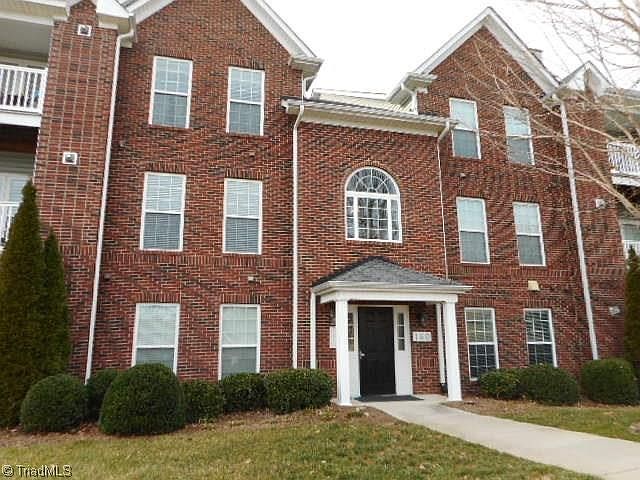 1st image of 160 Shallowford Reserve Dr Unit 302