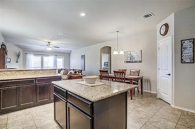 10104 Horseshoe Ln — Photo 11
