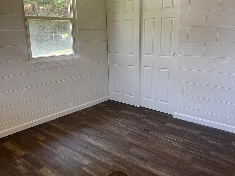 717 Burdine Rd #717 — Photo 5
