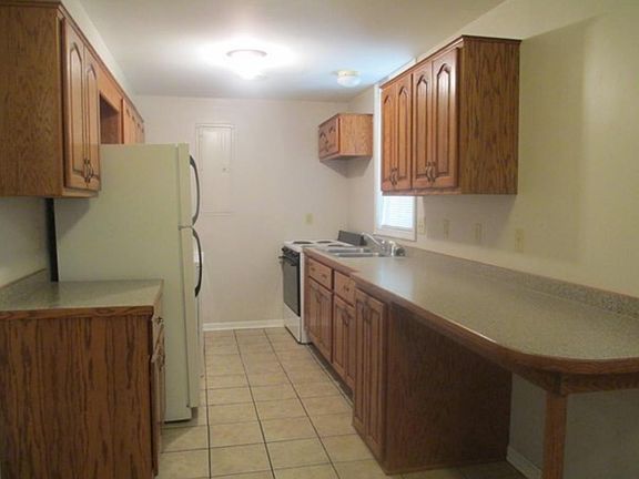 4th image of 1432 Legore Ln #B