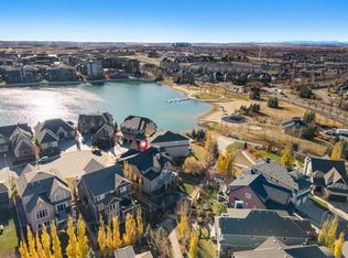151 E Mahogany Bay SE, Calgary, AB T3M 0Y1