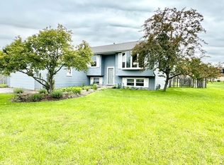 788 Colony Ave, Lindenhurst, IL 60046