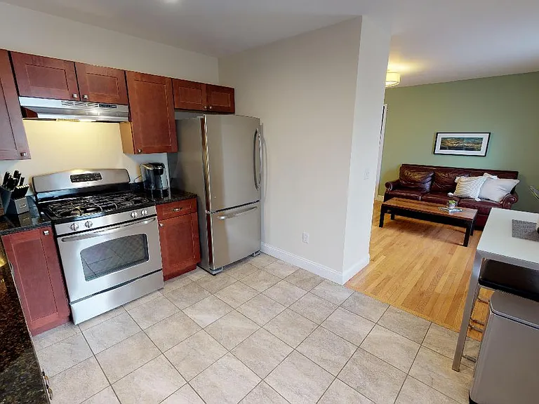 37 Pearl St #39 — Photo 4