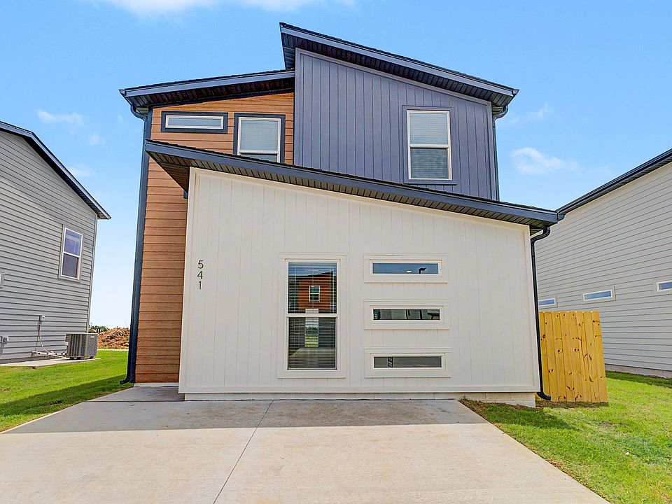 1st image of 541 Solar St