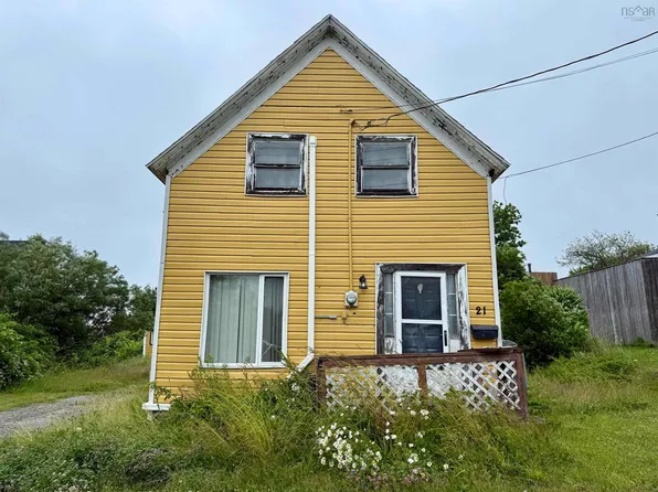 21 Leslie Ln, Cape Breton, NS B1A 2E4