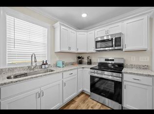 609 Abigail Taylor Dr #B, Greenville, NC 27834
