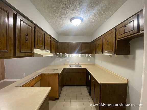 3rd image of 3764 Ironwood Dr