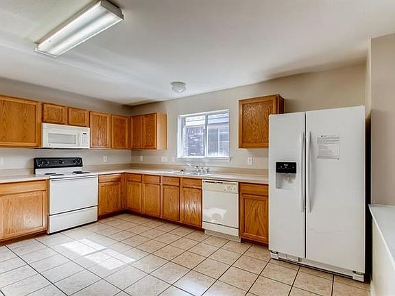 3rd image of 2817 Cliffview Dr
