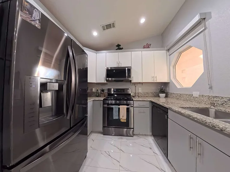 5415 W Harmon Ave #2137 — Photo 9