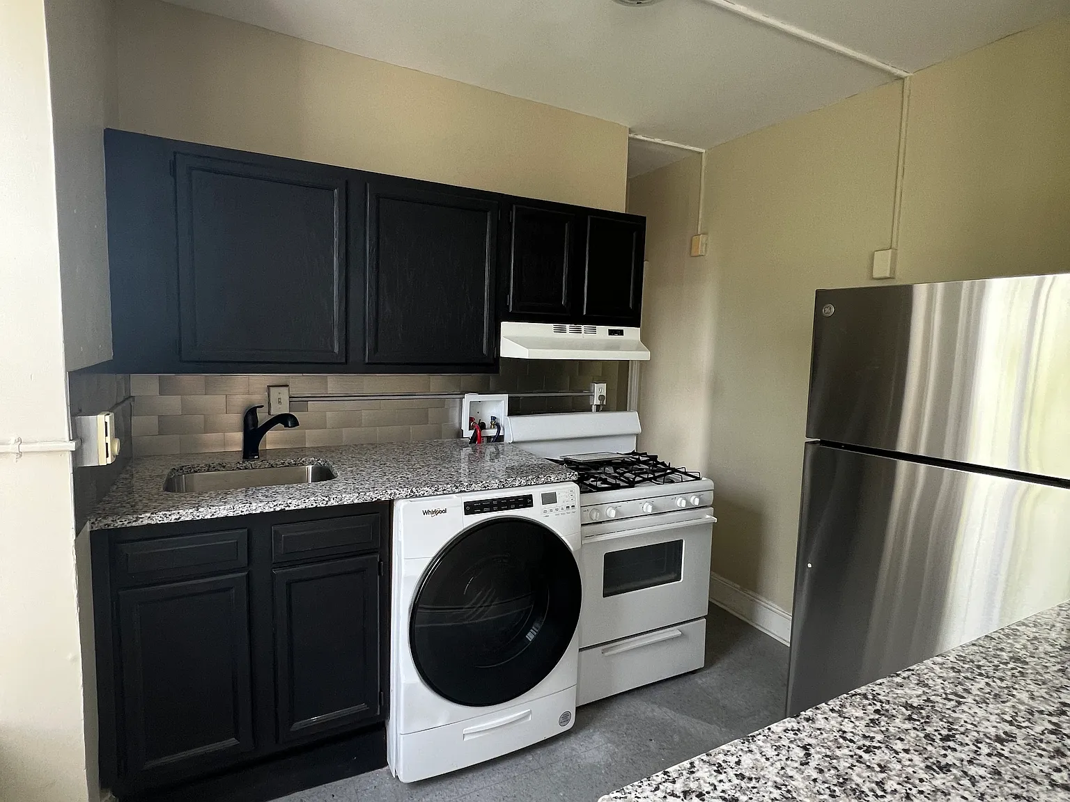 1 bed, $1,350 — Photo 2