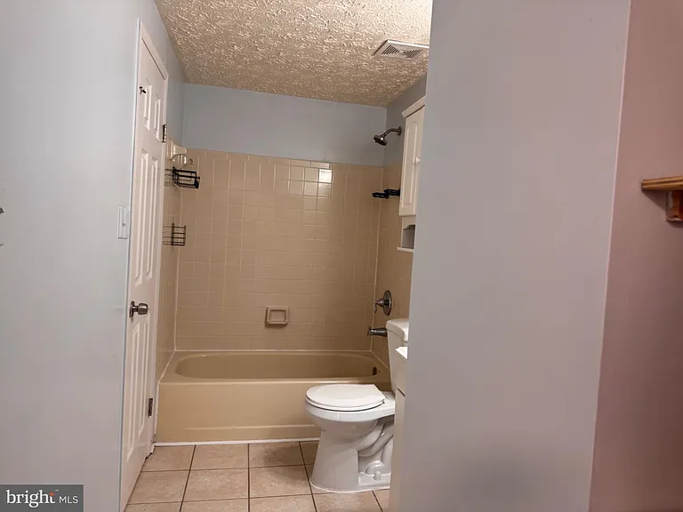 6917 Villa Del Rey Ct — Photo 18