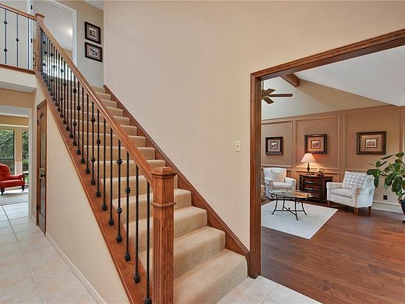 2nd image of 11103 Leafwood Ln