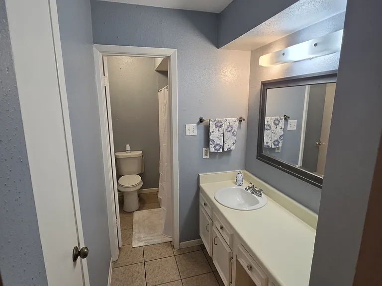 10003 Leamington Dr — Photo 7