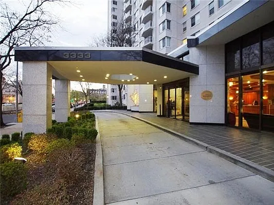 Sold by Exclusive Properties Sotheby's International Realty | media 25