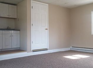 28 N Queen St APT 8, Littlestown, PA 17340