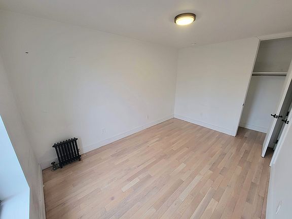 3rd image of 137 W 137th St APT 6E
