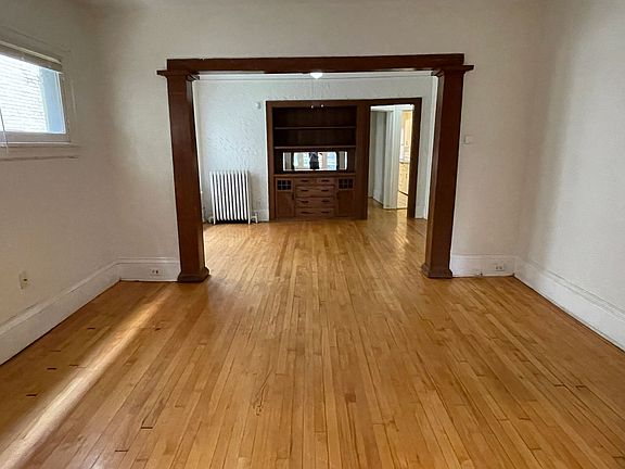3rd image of 3133 Fremont Ave S APT 1