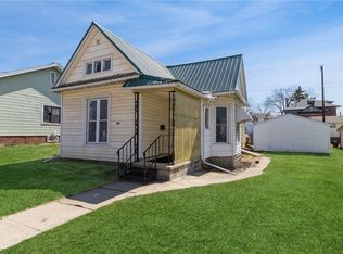 602 State St, Guthrie Center, IA 50115