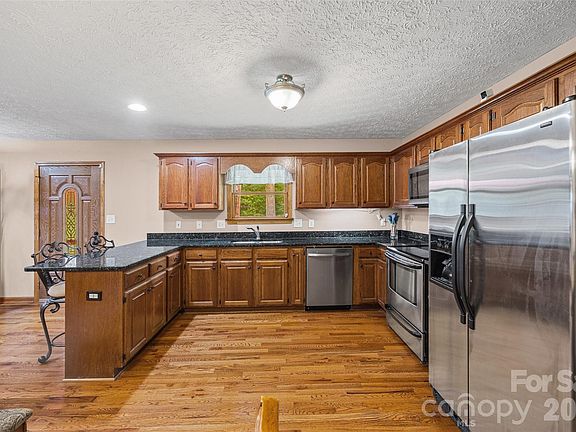 5th image of 4108 Lydia Suzanne Pl