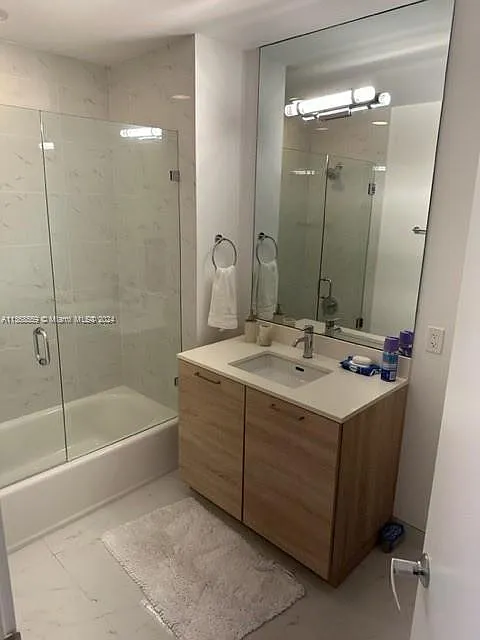 3 bed, 2000 sqft, $10,000 — Photo 4
