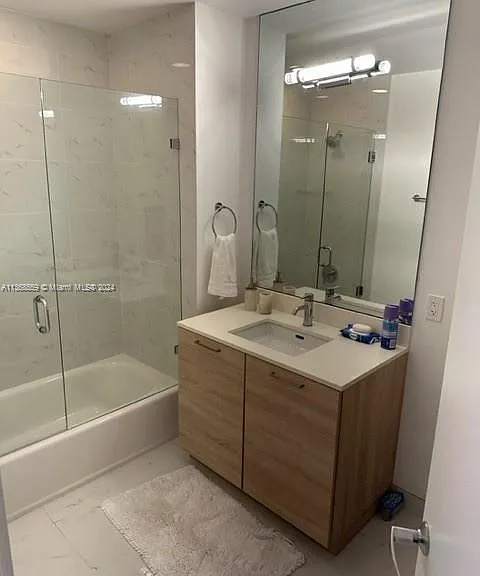 16385 Biscayne Blvd #7 — Photo 4
