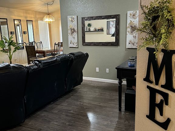 3rd image of 771 Cobble Hill Way